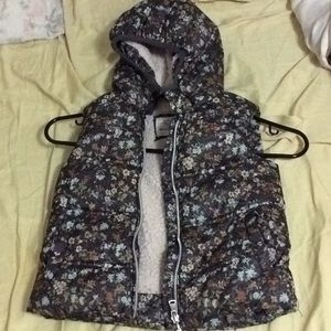 Zara kids size 4 vest
